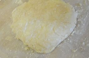 Baker's Tip: Rolling Pie Crust