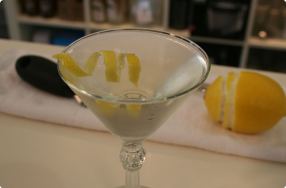 Perfect Gin Martini: Stirred Not Shaken
